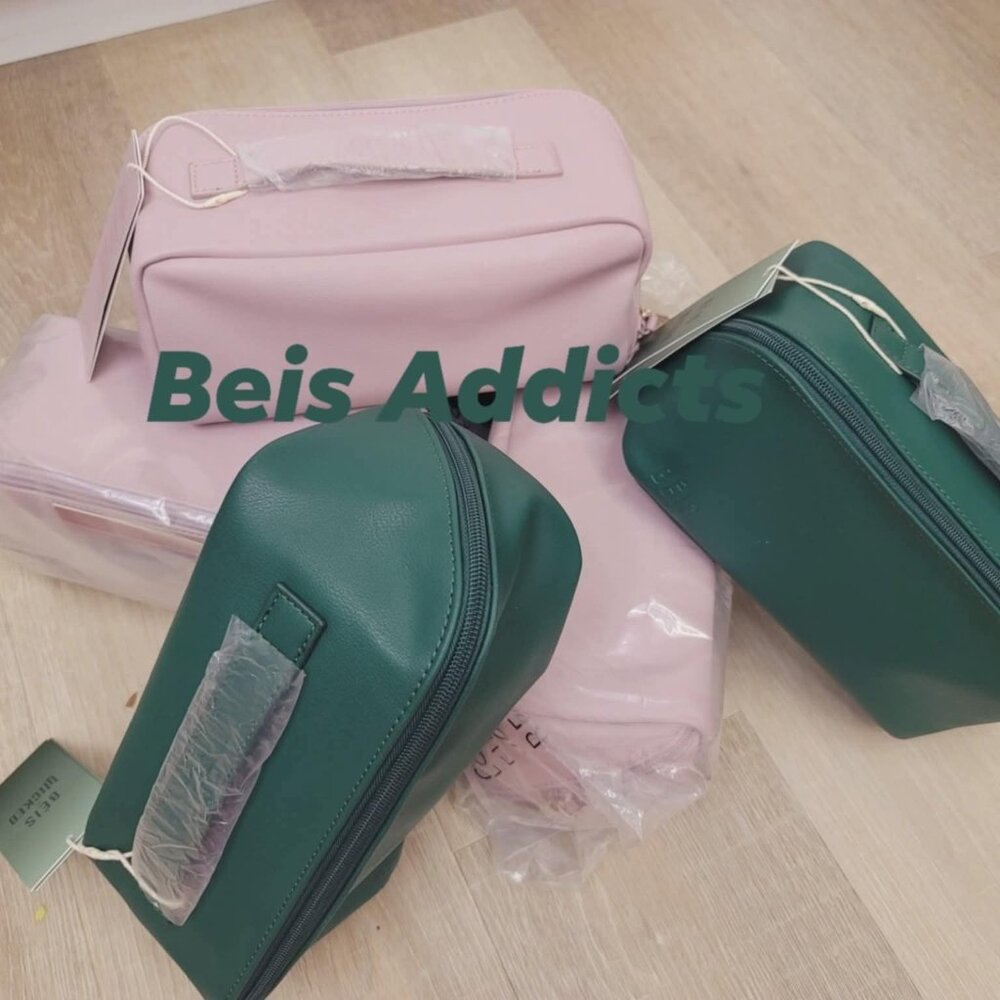 NWT Beis x Wicked Toiletry Kit Cosmetic Bag In Wicked Pink🎀
